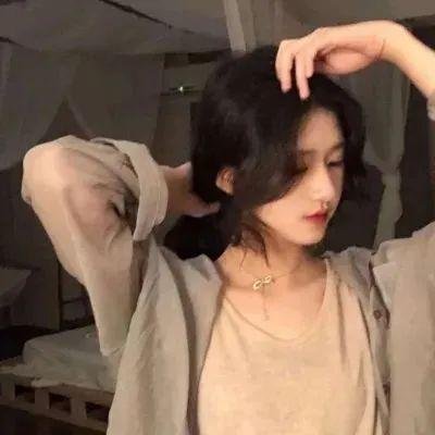 瓶中美人